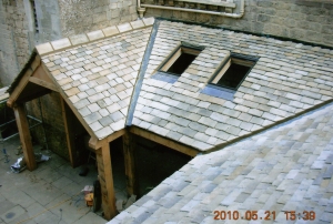Winchcombe roof tiles, stone manor house oak framed extension